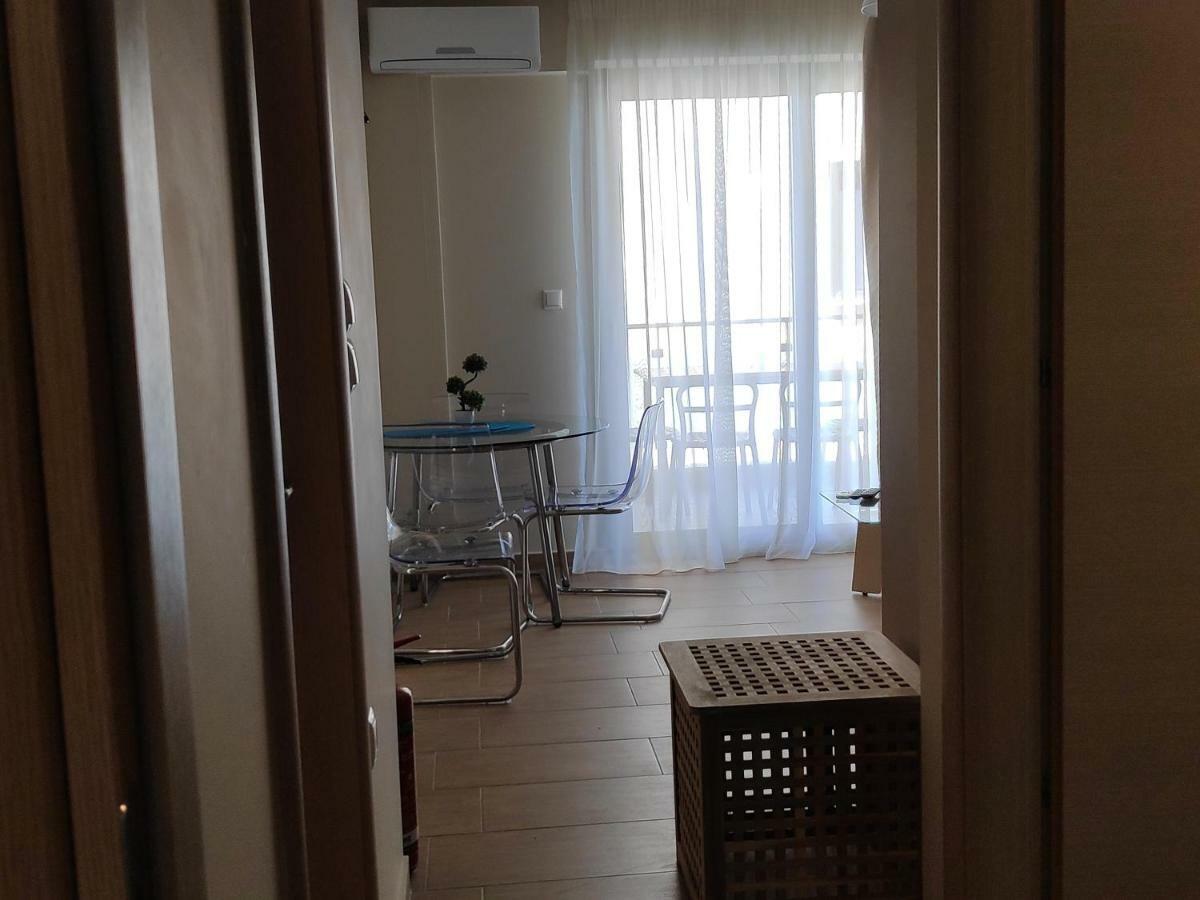 Ofrynio Deluxe Apartments Офринио Экстерьер фото
